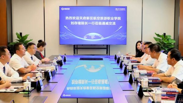 1696596851302314.jpg 640.jpg