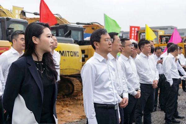 1696597199889315.jpg 640 (1).jpg