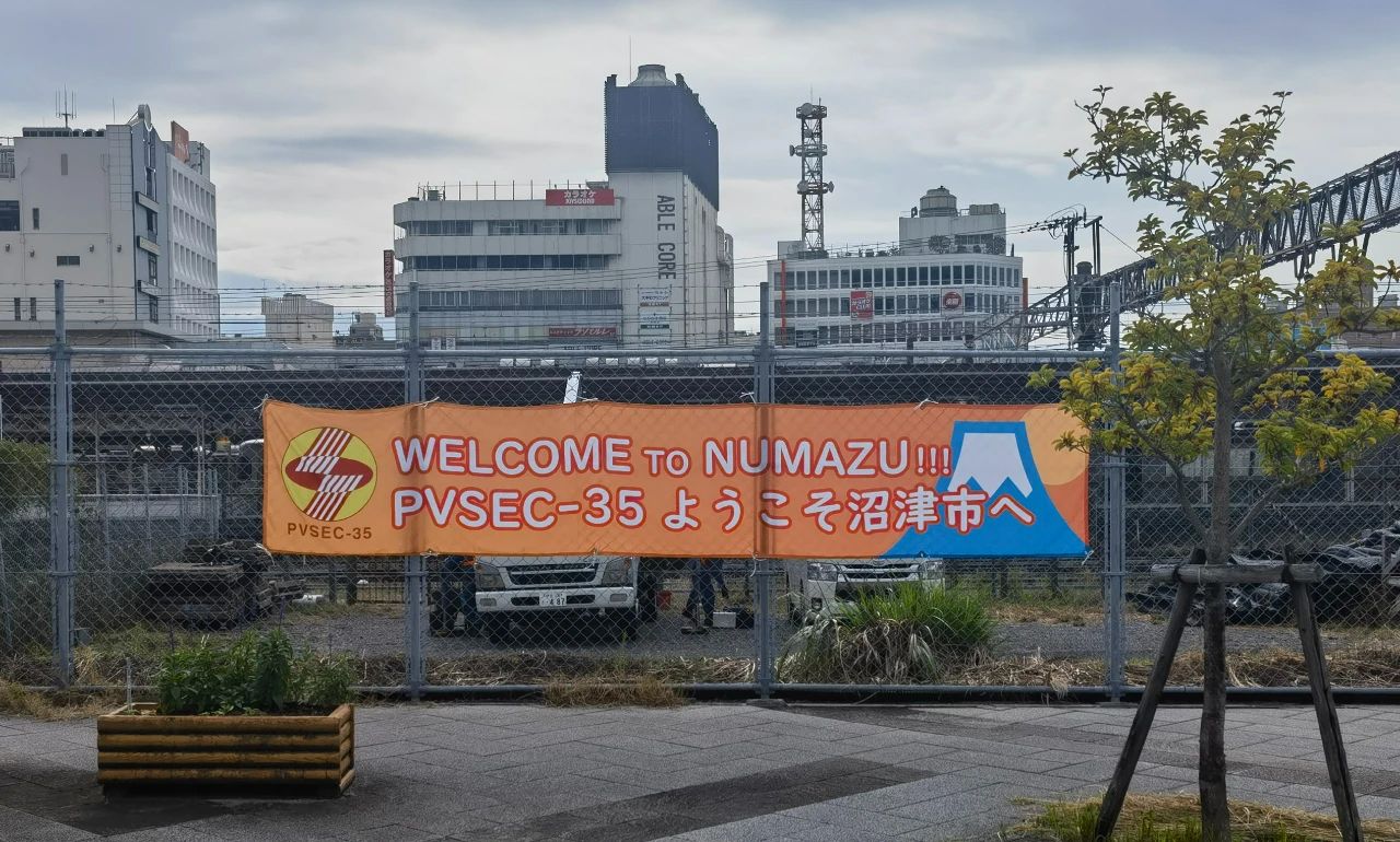 1733193074174530.jpg 1733193074174530.jpg